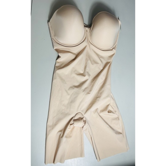 Wacoal Other - NWT Wacoal Women's 34DDD Red Carpet Strapless Thigh Shaper 802219 Beige